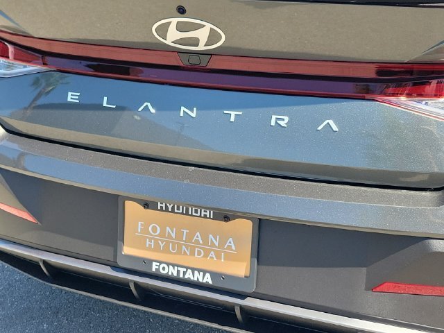 New 2026 Hyundai Elantra SEL Sport FWD image 28