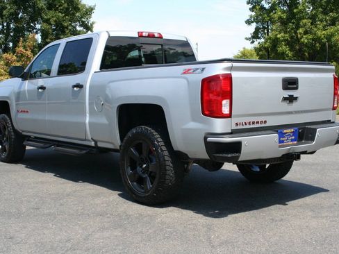 Used 2017 Chevrolet Silverado 1500 LTZ Z71 w/ Redline Edition AWD/4WD image 7