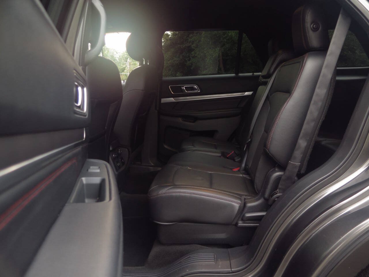 Used 2016 Ford Explorer Sport w/ Equipment Group 401A AWD/4WD image 14