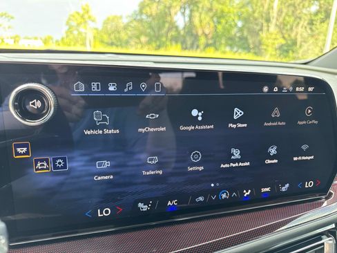 Used 2026 Chevrolet Traverse Z71 w/ Enhanced Driving Package AWD/4WD image 25