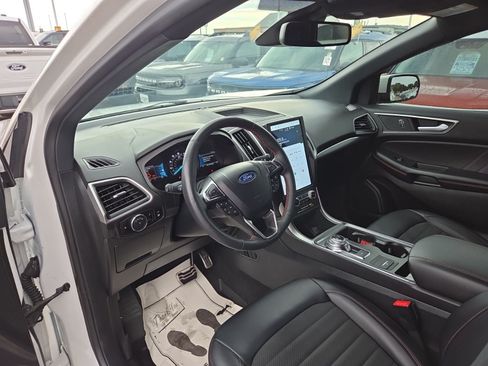 Certified 2024 Ford Edge ST-Line AWD/4WD image 24