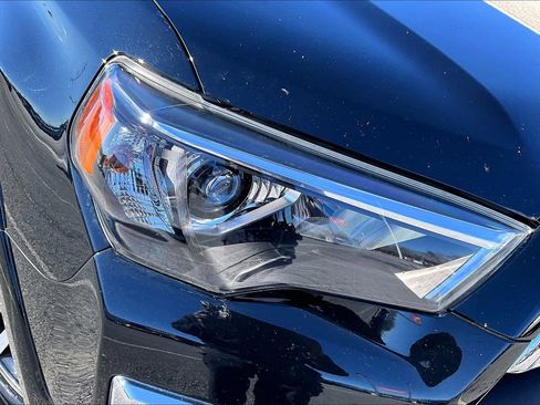 Used 2022 Toyota 4Runner Limited image 32