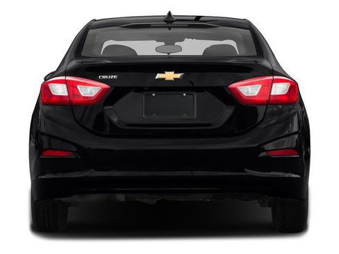 Used 2017 Chevrolet Cruze LS image 8
