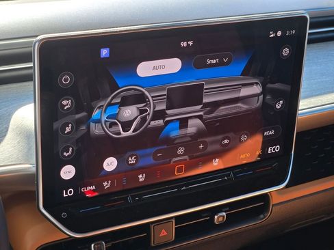 New 2025 Volkswagen ID. Buzz Pro S Plus RWD image 14