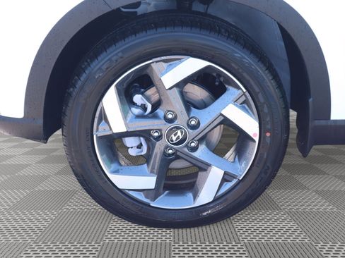 New 2026 Hyundai Venue SEL FWD image 4