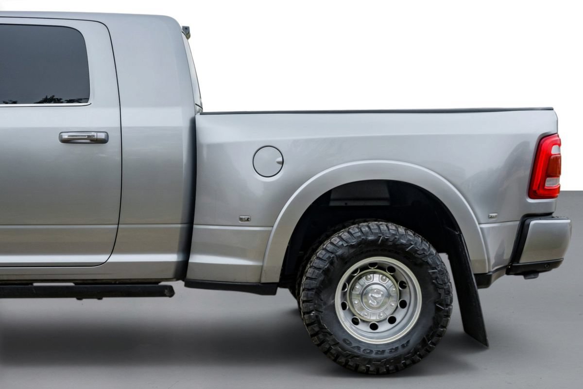 Used 2022 RAM 3500 Limited AWD/4WD image 11