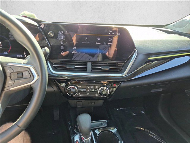Used 2025 Chevrolet Trax ACTIV w/ Driver Confidence Package FWD image 14