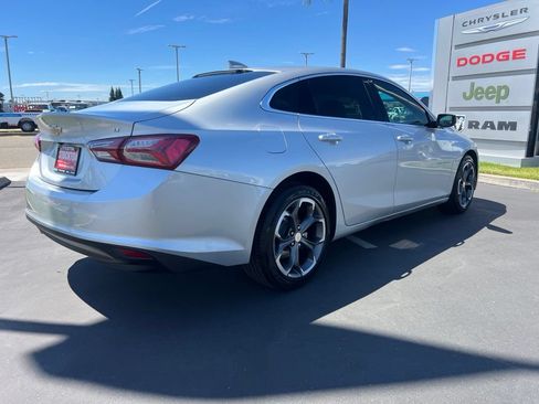 Used 2022 Chevrolet Malibu LT FWD image 16