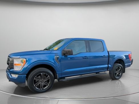 Certified 2022 Ford F150 XLT w/ Equipment Group 301A Mid AWD/4WD image 11
