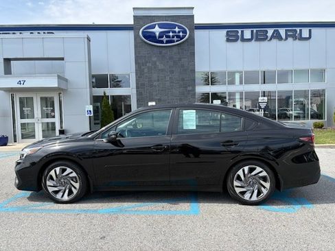 Used 2023 Subaru Legacy Limited image 3