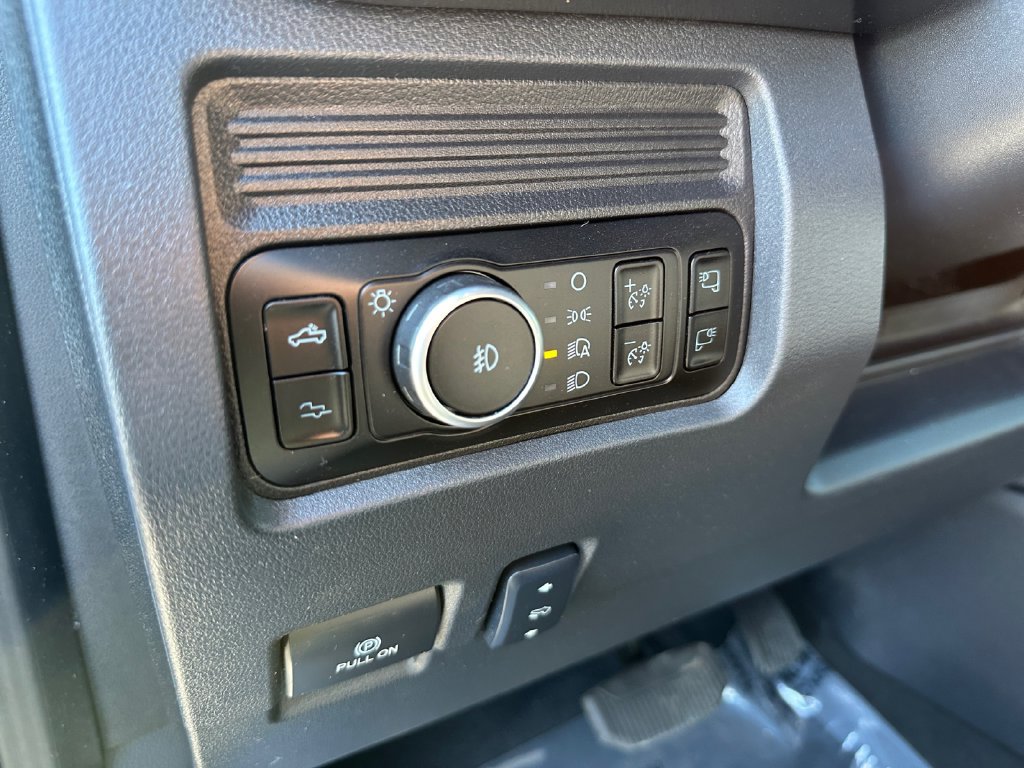 Used 2025 Ford F350 Platinum w/ Tremor Off-Road Package AWD/4WD image 23