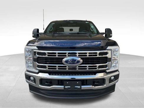 Used 2024 Ford F350 XLT image 11