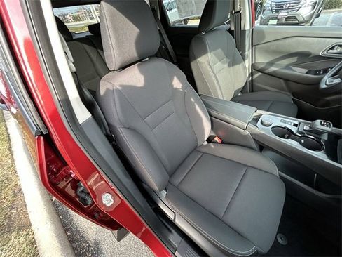 Certified 2025 Nissan Rogue S image 14