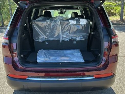 New 2026 Jeep Grand Cherokee L Laredo AWD/4WD image 26