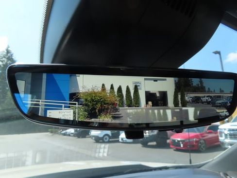 Certified 2026 Chevrolet Silverado 1500 High Country w/ Technology Package AWD/4WD image 33