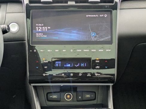Used 2024 Hyundai Tucson Limited image 23
