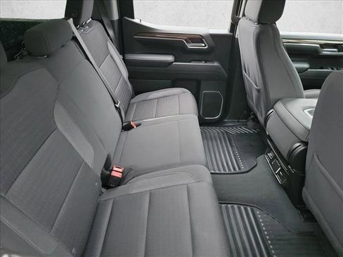 Used 2023 Chevrolet Silverado 1500 LT image 13