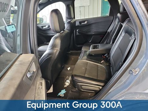 Used 2023 Ford Escape ST-Line FWD image 2