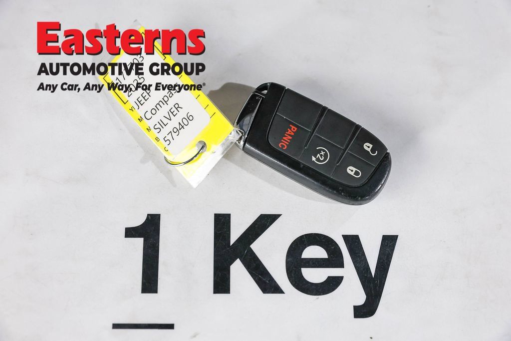 Used 2025 Jeep Compass Limited AWD/4WD image 25