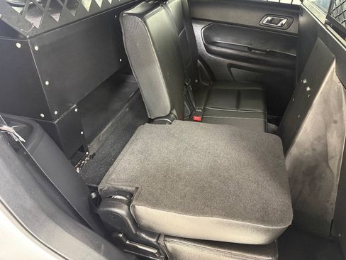 Used 2017 Ford Explorer 4WD Police Interceptor image 54