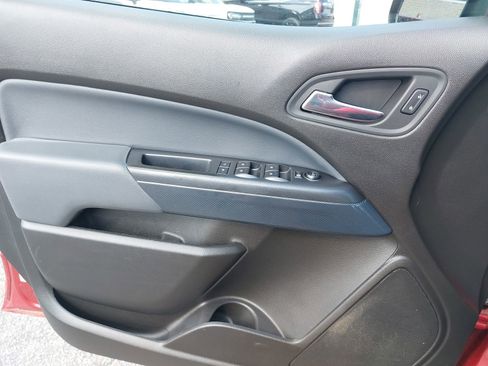 Used 2016 Chevrolet Colorado Z71 AWD/4WD image 29