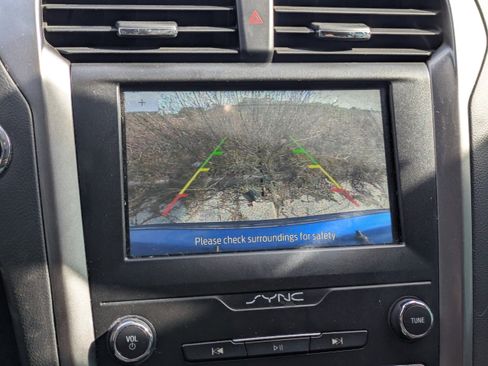 Used 2020 Ford Fusion S FWD image 20