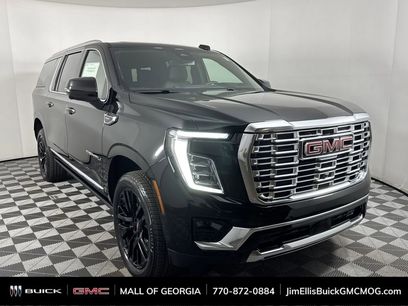 New 2025 GMC Yukon XL Denali w/ Sun & Power Step Package