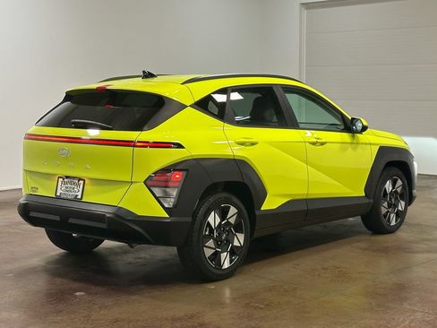 Used 2025 Hyundai Kona SEL FWD image 5