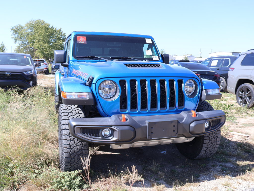 Used 2022 Jeep Gladiator Mojave w/ Trailer Tow Package AWD/4WD image 8