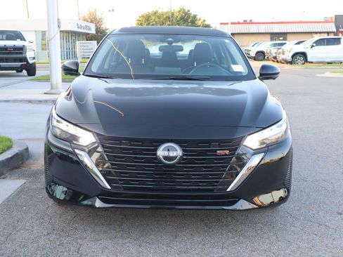 Used 2025 Nissan Sentra SR w/ SR Premium Package image 14