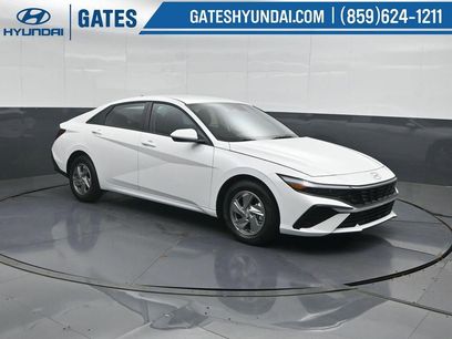 New 2026 Hyundai Elantra SE