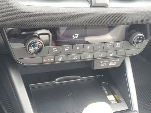 Certified 2026 Subaru Outback Premium AWD/4WD image 5