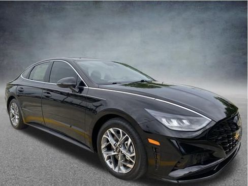 Used 2023 Hyundai Sonata SEL FWD image 3