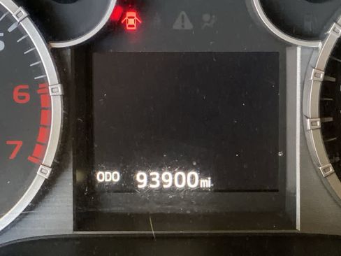 Used 2017 Toyota Tundra Limited w/ Limited Premium Package image 17