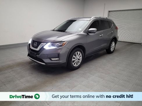 Used 2018 Nissan Rogue SV w/ Premium Package FWD image 1