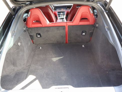 Used 2018 Porsche Panamera 4S image 16