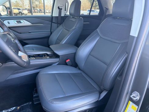 New 2026 Ford Explorer Active w/ Active Comfort Package image 18