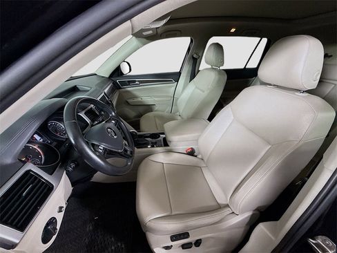 Used 2018 Volkswagen Atlas SEL w/ R-Line Package image 14