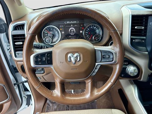 Used 2020 RAM 1500 Laramie RWD image 11