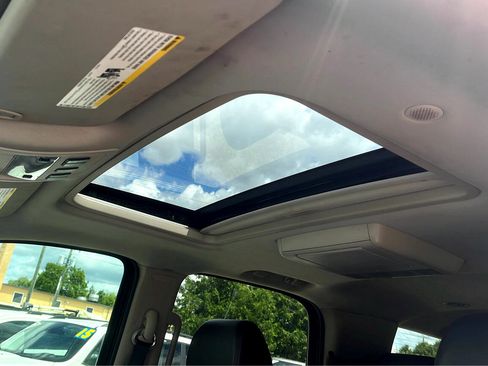 Used 2007 Chevrolet Tahoe LTZ w/ LTZ Preferred Equipment Group image 8