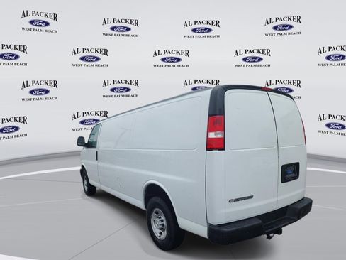 Used 2022 Chevrolet Express 2500 Extended w/ Driver Convenience Package RWD image 4