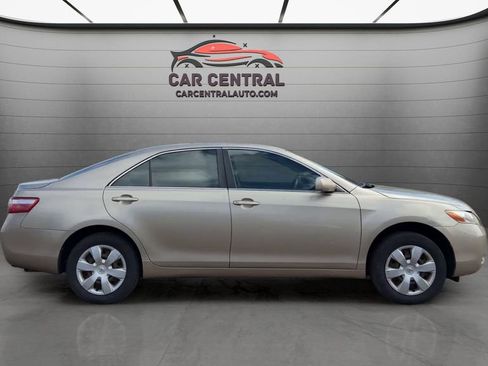Used 2009 Toyota Camry CE image 7