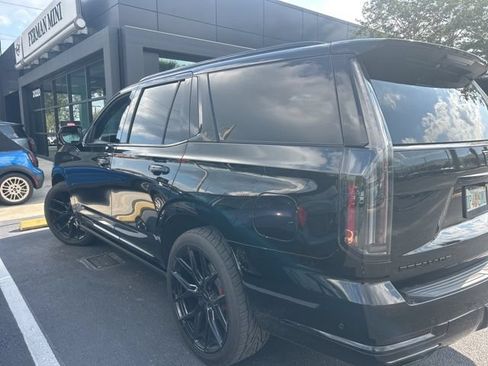 Used 2025 Cadillac Escalade Sport Platinum w/ LPO, Floor Liner Package AWD/4WD image 6
