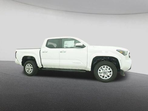 New 2025 Toyota Tacoma SR5 image 28