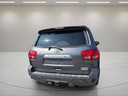 Used 2012 Toyota Sequoia Limited RWD image 12
