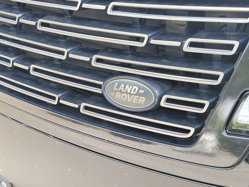 Used 2023 Land Rover Range Rover SE AWD/4WD image 5