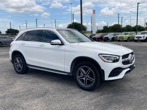 Used 2022 Mercedes-Benz GLC 300 image 3