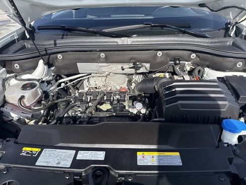 Used 2024 Volkswagen Atlas Cross Sport SE image 15