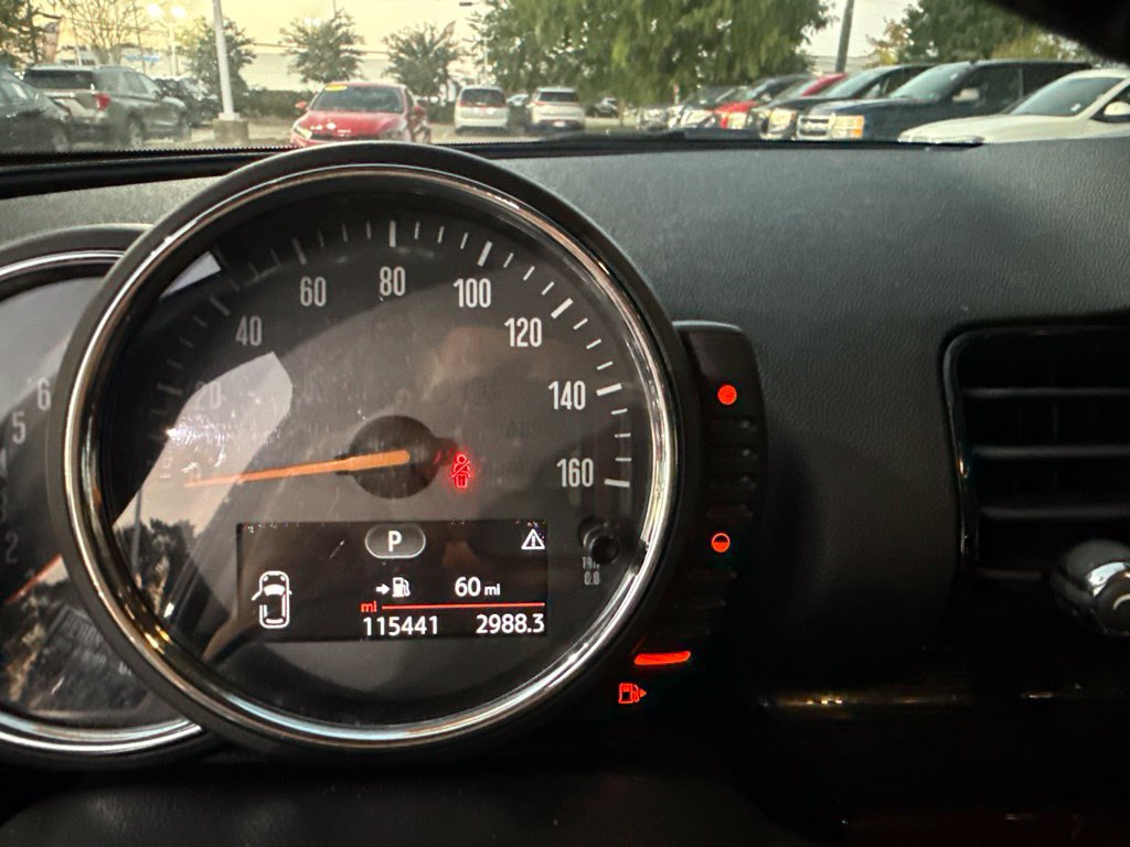 Used 2017 MINI Cooper Clubman FWD image 9