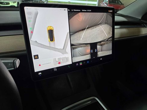 Used 2023 Tesla Model Y Long Range AWD/4WD image 27